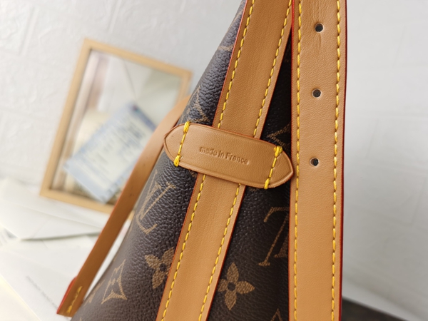 ルイヴィトンバッグ角部分ディテール